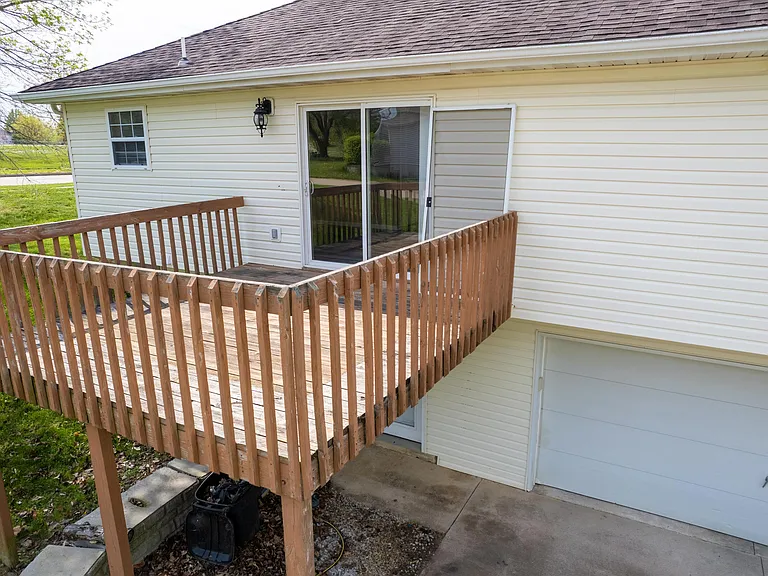 1305 Omaha Ct — Photo 35