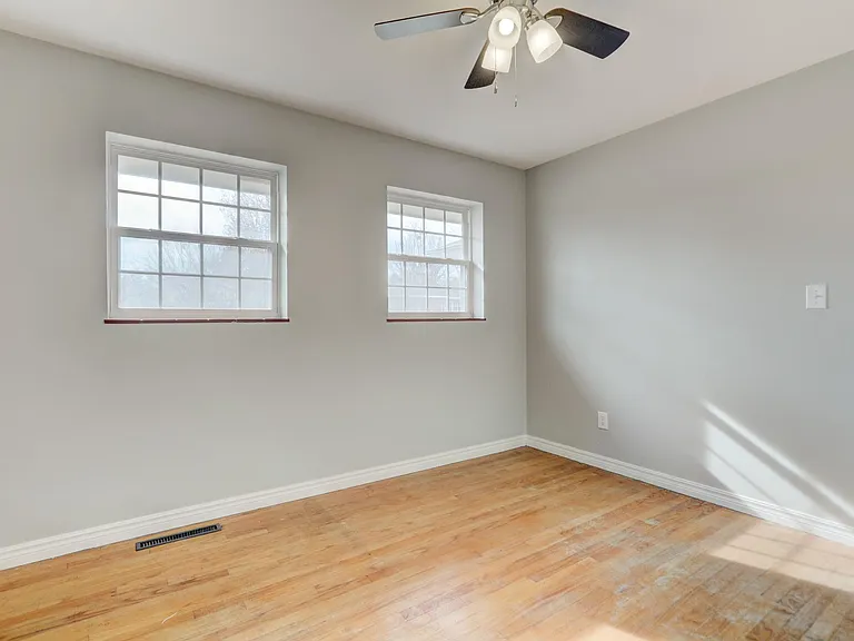 2021 NW 48th St — Photo 30