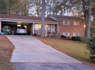 102 Sylvan Rd, Greenwood, SC 29649