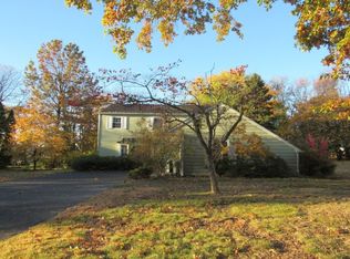 104 Springwood Dr, Southampton, PA