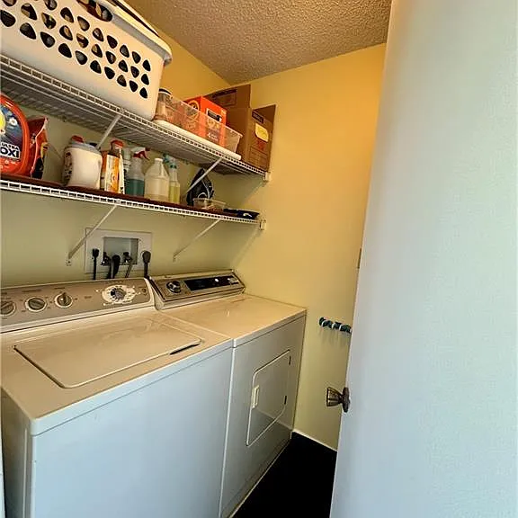 555 Park Shore Dr #B-205 — Photo 28