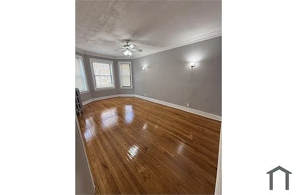 Building Photo - 8301 S Paulina St #1N