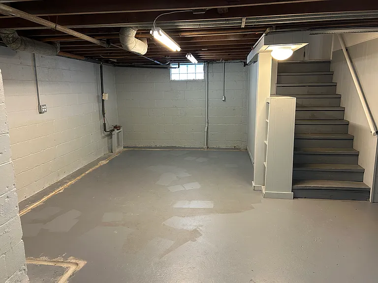 105 Orville Dr — Photo 10