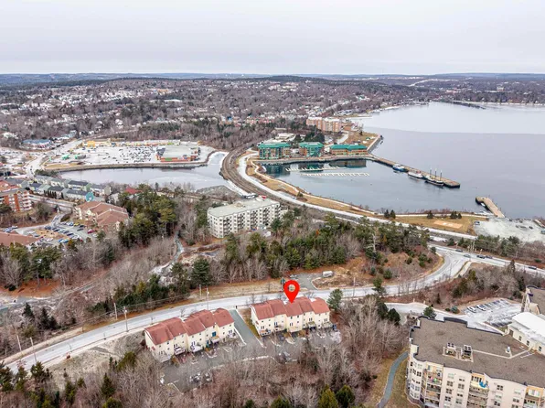 48 Southgate Dr, Halifax, NS B4A 4K8