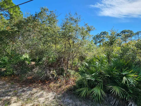 19 Monocoupe Cir, Panacea, FL 32346