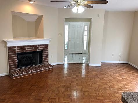 3rd image of 1084 Cambrain Dr