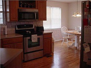 3rd image of 466 Leona Dr