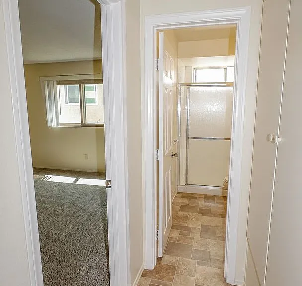 4345 Rialto St — Photo 13