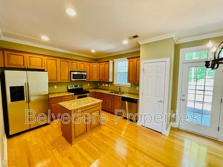 67 Rhododendron Dr — Photo 5