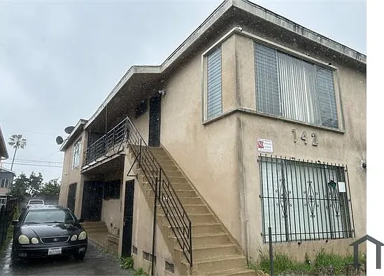 2 bed, 600 sqft, $2,200 — Photo 2