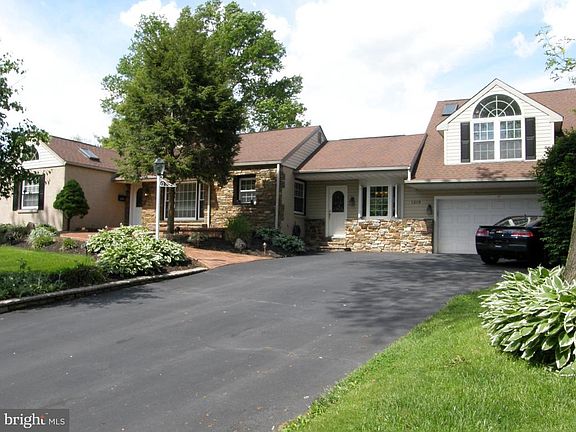 5th image of 1219 Caledonia Dr
