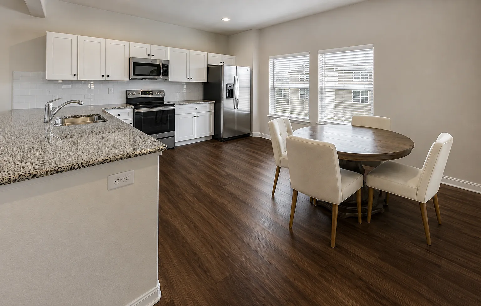 3 bed, 2.5 bath, 1949 sqft, $2,650 — Photo 3