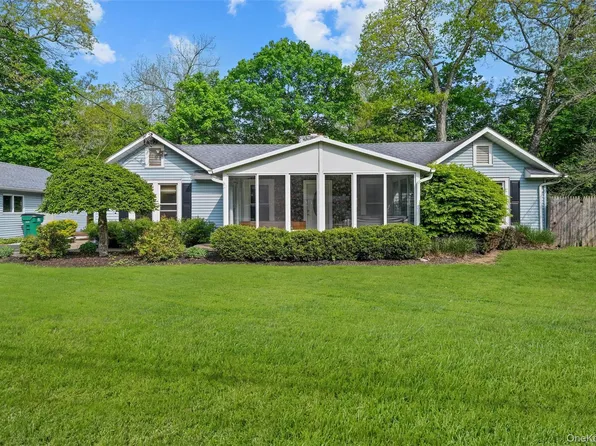 1400 Route 44, Pleasant Valley, NY 12569