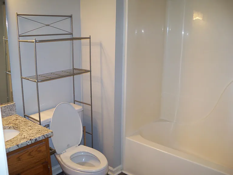 1224 Lenny Ln — Photo 5