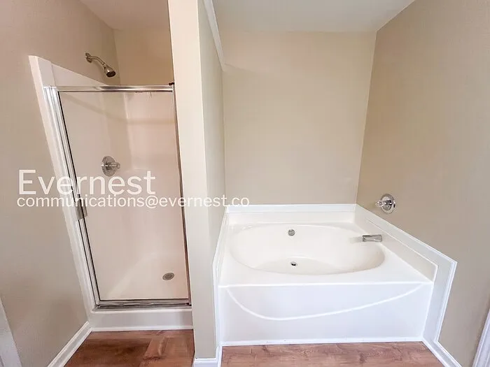 1722 Coleville Oak Ln — Photo 7