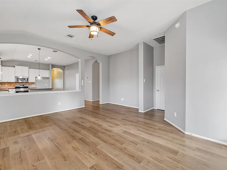 6431 Applewood Forest Dr — Photo 19