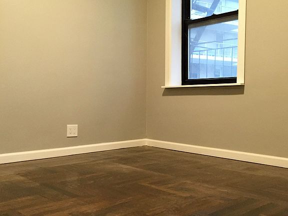 3rd image of 1011 Carroll Pl APT 5A