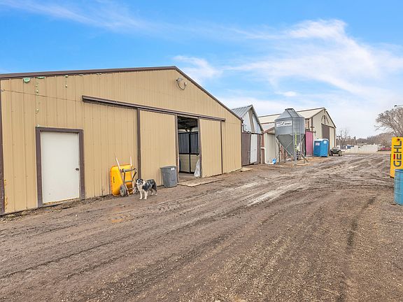 2nd image of 13745 W Bruns Rd