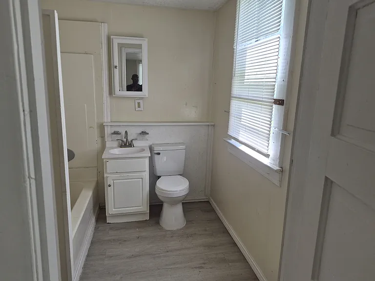 2512 Garland Ave — Photo 6