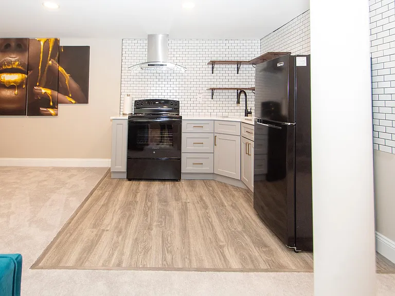 11 Arthur Dr W — Photo 18