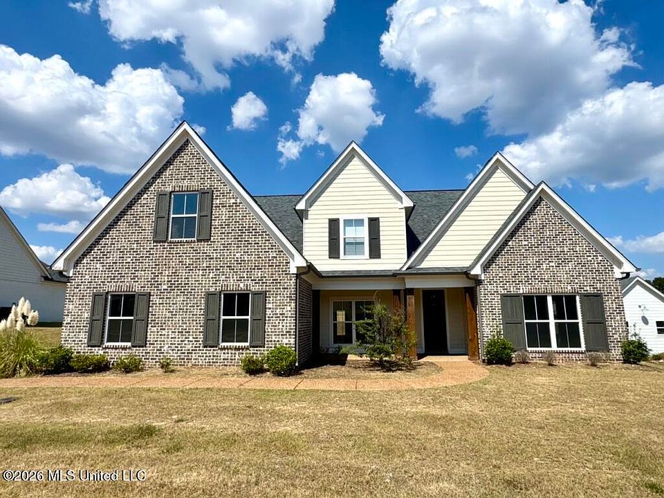 1st image of 2484 Saint Ives Ln