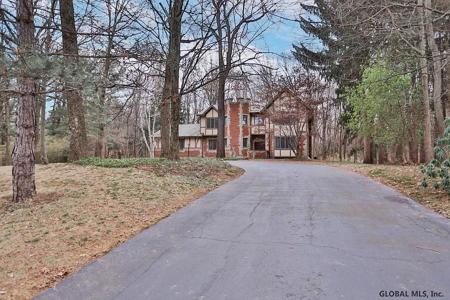 14 W COBBLE HILL Road, Loudonville, NY 12211 Zillow
