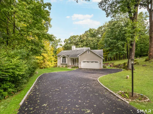 23 Lee Lane, Redding, CT 06896