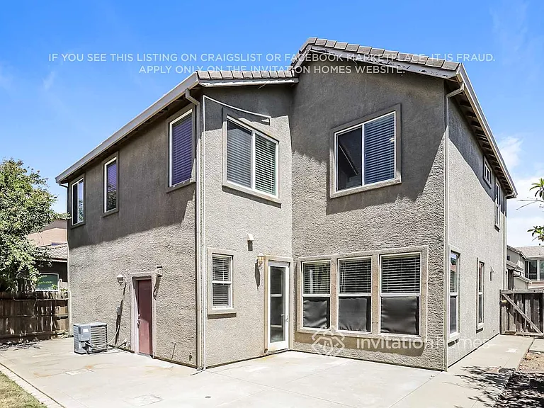 3584 Rainsong Cir — Photo 16