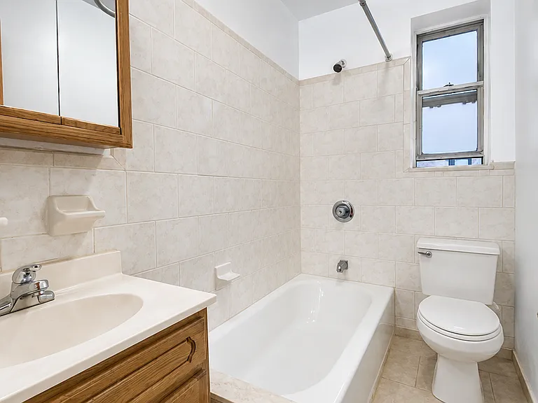 707 W 171st St #1E — Photo 13