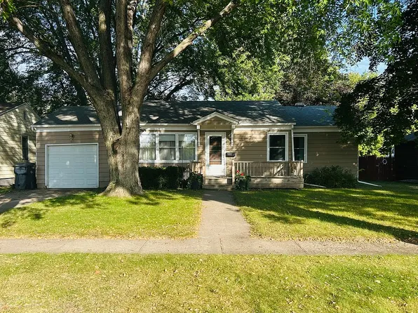 802 S Story St, Rock Rapids, IA 51246