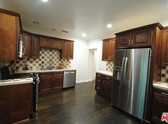 2nd image of 947 Havenhurst Dr #947