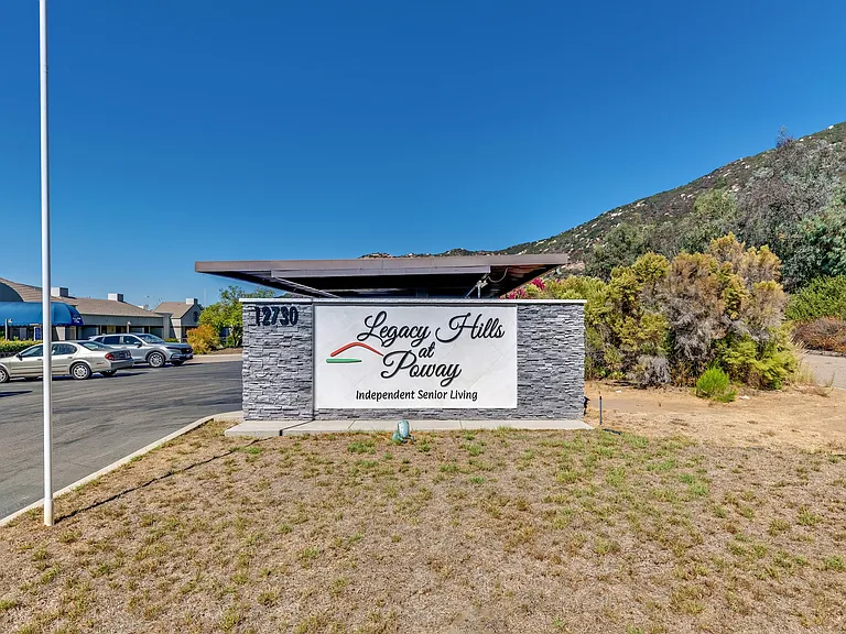 Legacy Hills at Poway 55+ — Photo 46