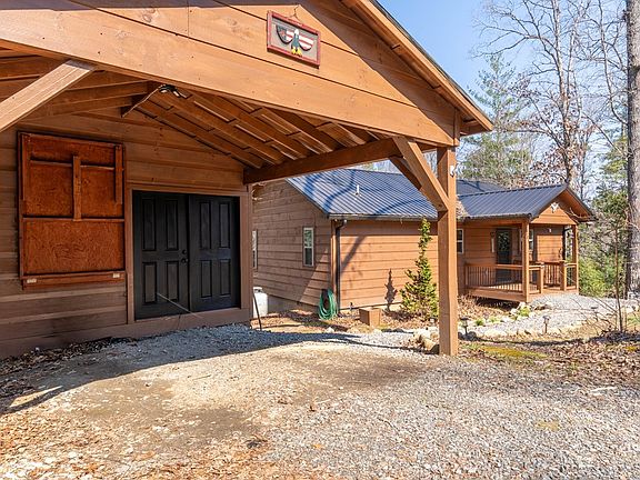 3rd image of 101 Abbygale Rd