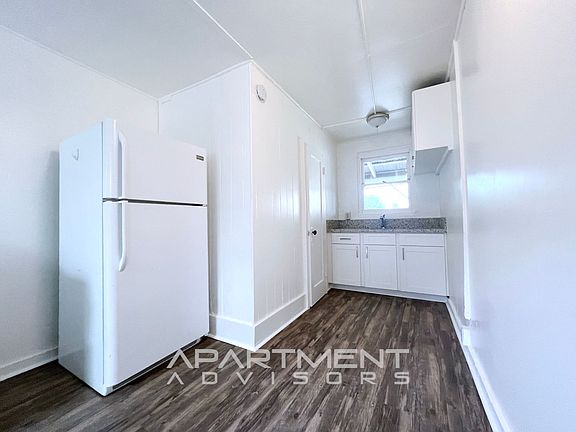 5th image of 1413 Emerson St APT A