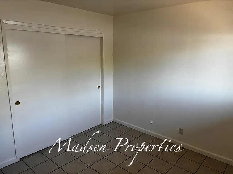 26 Mono Ave #B — Photo 7