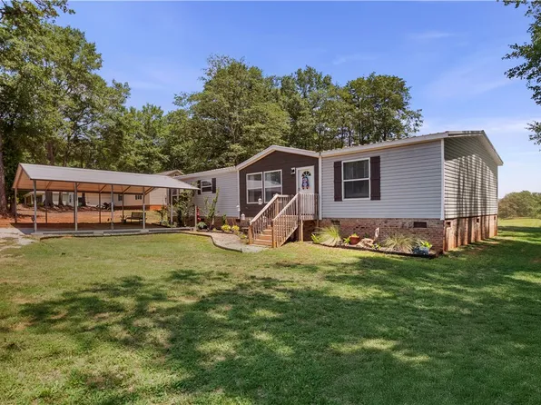 1334 River Rd, Piedmont, SC 29673