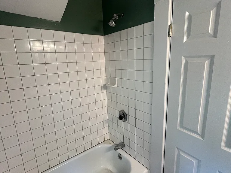 819 Philadelphia St — Photo 14