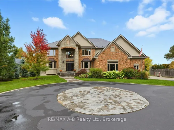 151 Huron Rd, Perth South, ON N5A 6S6