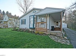 3743 Roselawn Rd, Beachwood, OH 44122