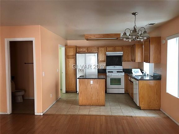 3rd image of 1713 Villa Vista Way