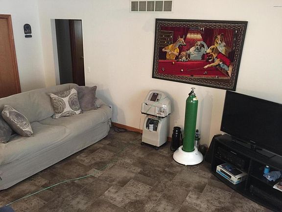 5th image of 2618 Juniper Ave