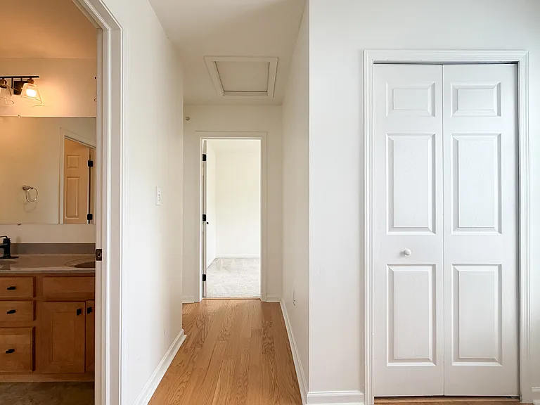 900 Cadwell Ln — Photo 22