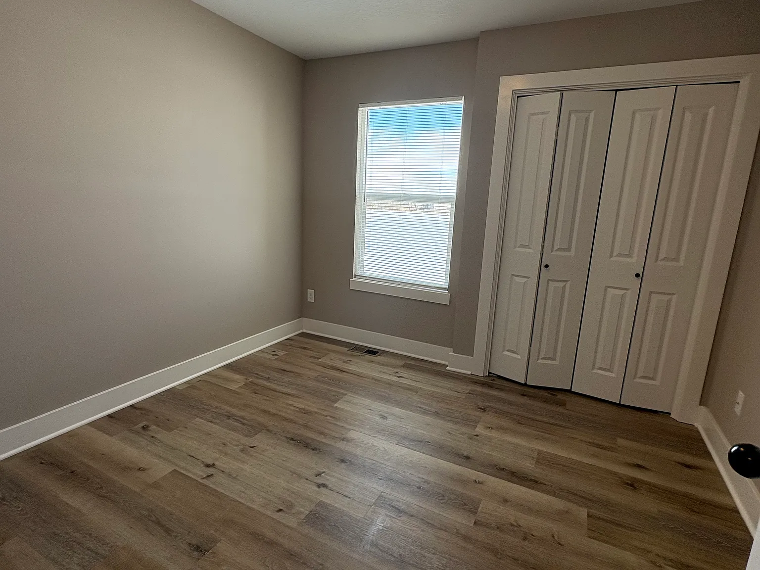 4 bed, 1451 sqft, $1,850 — Photo 4