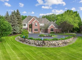 9 High Point Rd, White Bear Lake, MN 55110