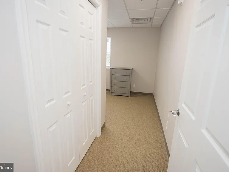 123 Bateman St #4-409B — Photo 30