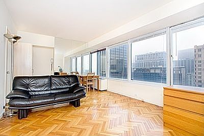 5th image of 150-156 W 56th St APT 4509