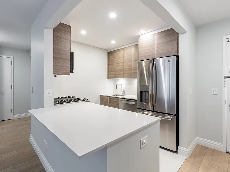 235 W 48th St #14J — Photo 12