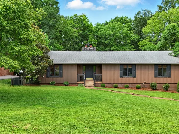 934 Giant Oak Dr, Nashville, TN 37217