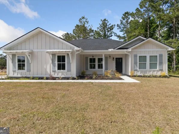 1681 Ashantilly Dr, Darien, GA 31305