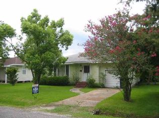 3029 Maple Ave, Groves, TX 77619